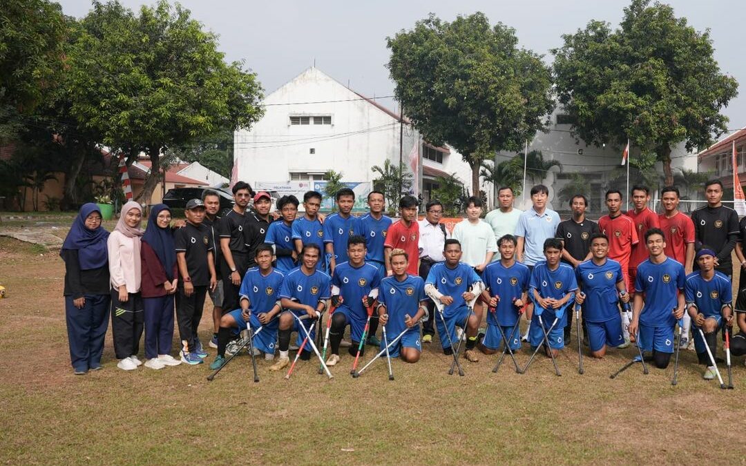 Mahasiswa Profesi Fisioterapi UNISA Yogya di TC Timnas Aamputasi Indonesia Bersama Shin Tae-yong