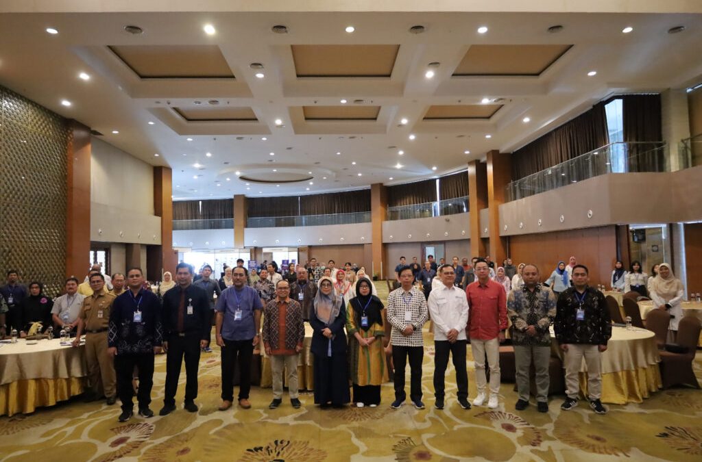 CURVE FORUM 2025: JEMBATANI KOLABORASI STRATEGIS DUNIA USAHA DAN INDUSTRI DENGAN PTMA